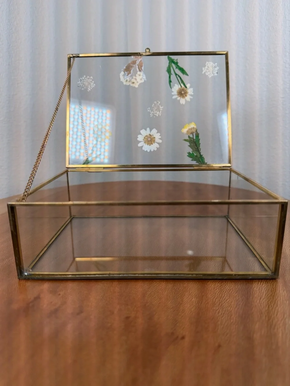 Vintage Dried Pressed Flower Glass Jewelry Box Delicate Cottagecore Gold Daisy’s